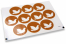  Pastilles adhésives thème baptême - marron avec colombe blanche | Paysdesenveloppes.ch