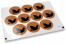Pastilles adhésives thème baptême - marron avec colombe noire | Paysdesenveloppes.ch