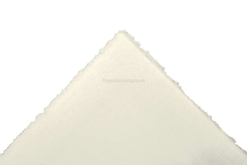 Enveloppes et cartes artisanales papier à bords frangés