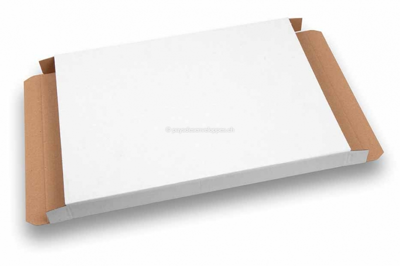 Boîte postale blanche