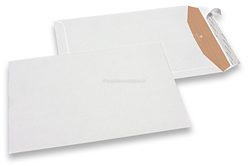 Enveloppes blanc cassé, 229 x 324 mm (C4), 120gr, poids par pièce env. 18gr