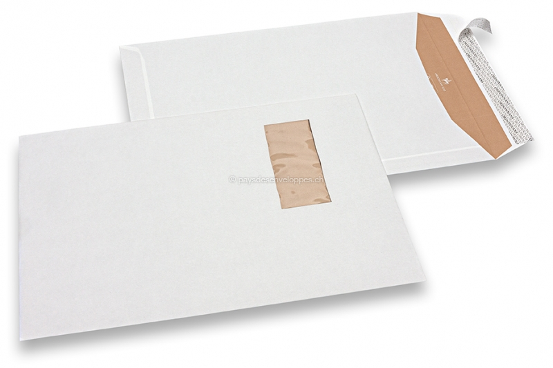 Enveloppes blanc cassé à fenêtre, 229 x 324 mm (C4), fenêtre à gauche 40 x 110 mm, position de la fenêtre à 20 mm du gauche et à 72 mm du haut, 120 gr.